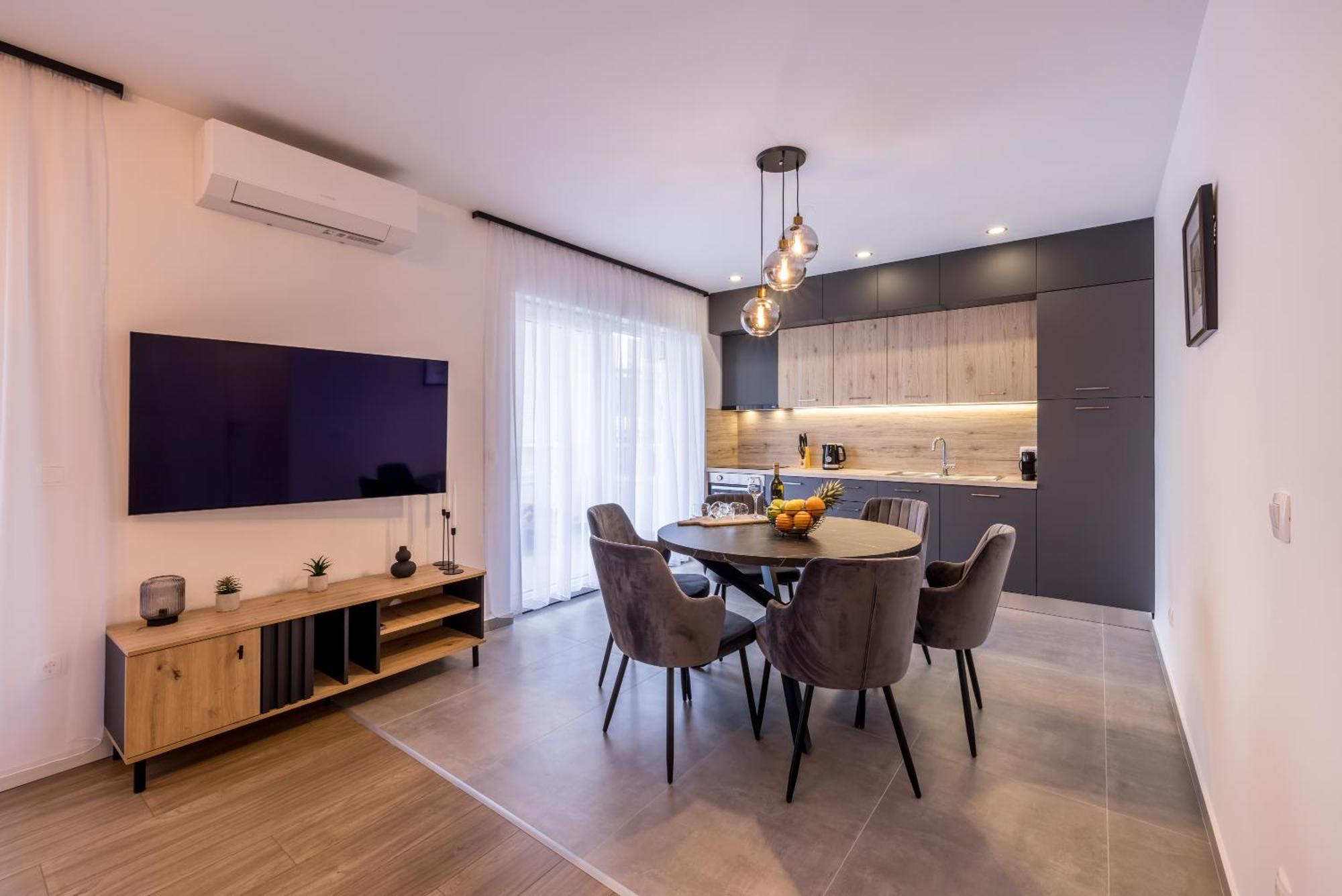 Adriatic Nest, Cozy And Modern Two Bedroom Apartment Kaštela Buitenkant foto