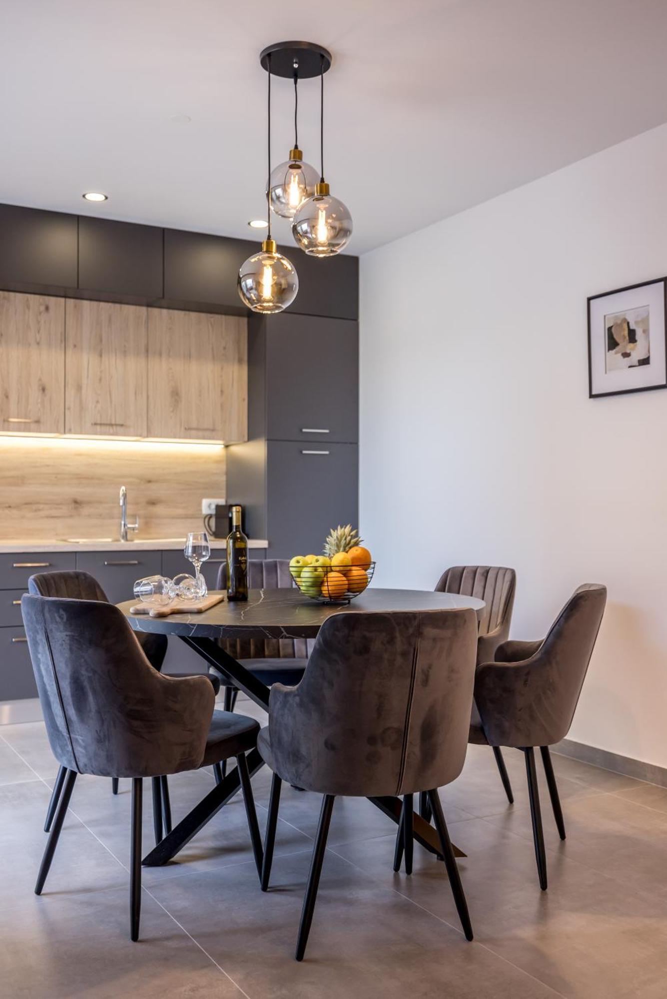 Adriatic Nest, Cozy And Modern Two Bedroom Apartment Kaštela Buitenkant foto